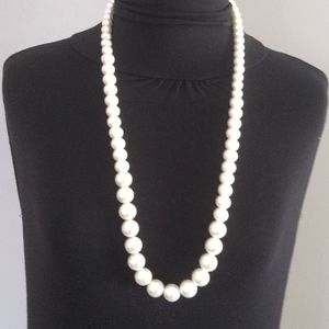 White pearl necklace
